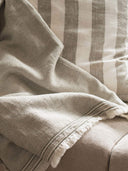 Leonie blanket