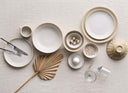 <h3><em>Pure</em> form.<br/>Rustic <em>stoneware</em>.</h3>