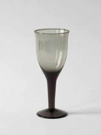 Galette wine glass made of recycled glass - Tell Me More