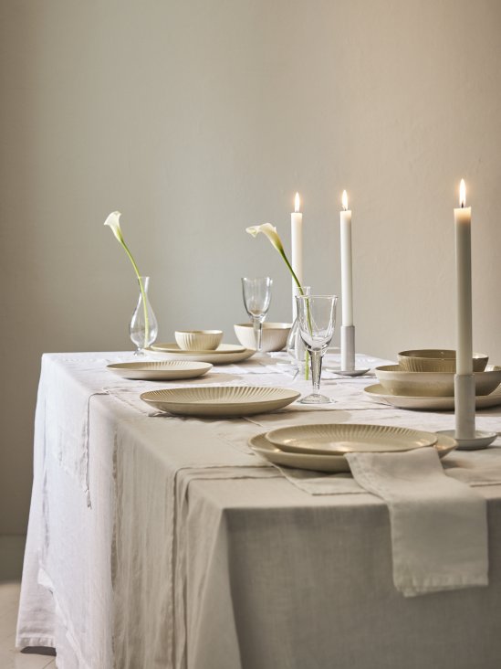 Sopptallrik i beige stengods - Tell Me More